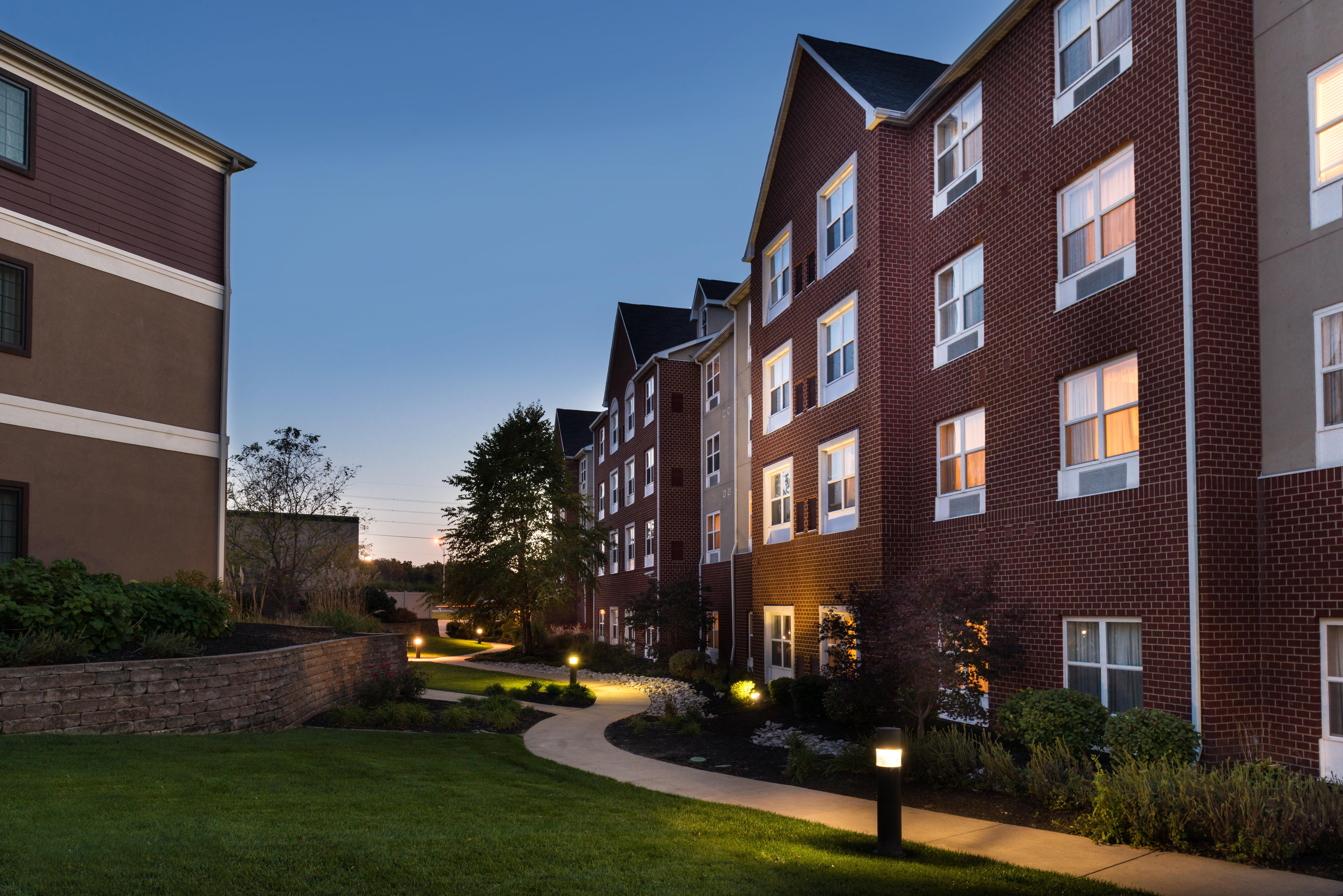 Holiday Inn Express Hotel & Suites St. Louis West-O'Fallon By Ihg Exterior foto