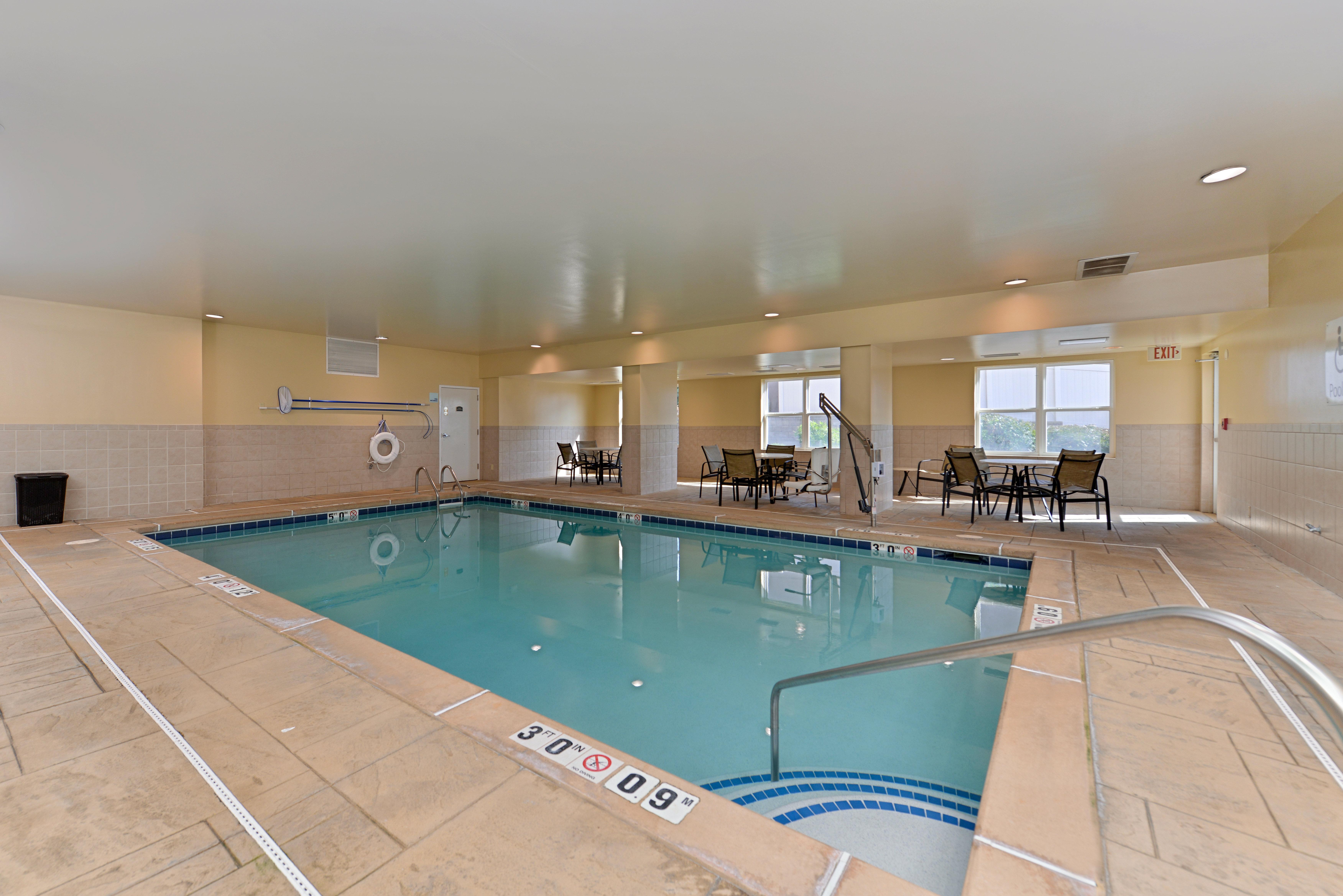 Holiday Inn Express Hotel & Suites St. Louis West-O'Fallon By Ihg Exterior foto